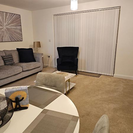 The Joyland Residential Home รอมซีย์ ภายนอก รูปภาพ